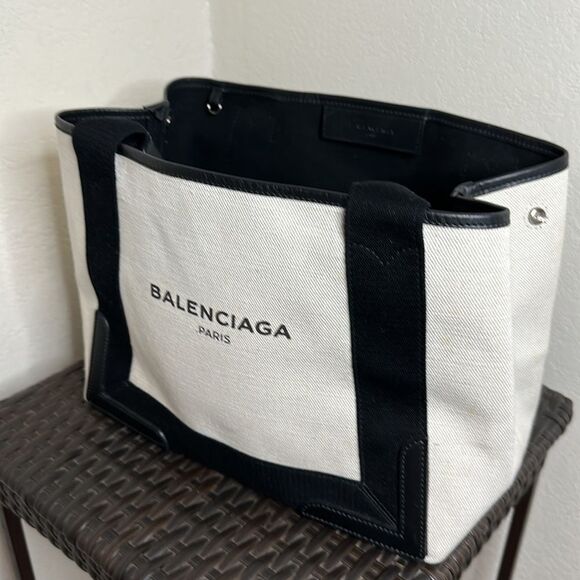 💯Authentic BALENCIAGA Navy Kabas Tote Bag🍀 - Picture 3 of 15